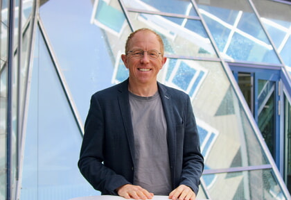 Dr. Simon Sch&auml;fer ptz